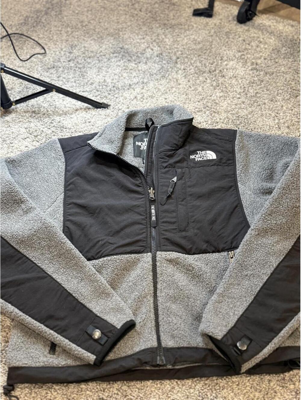 The North Face Women's Gray and Black Fleece Jacket Size XS